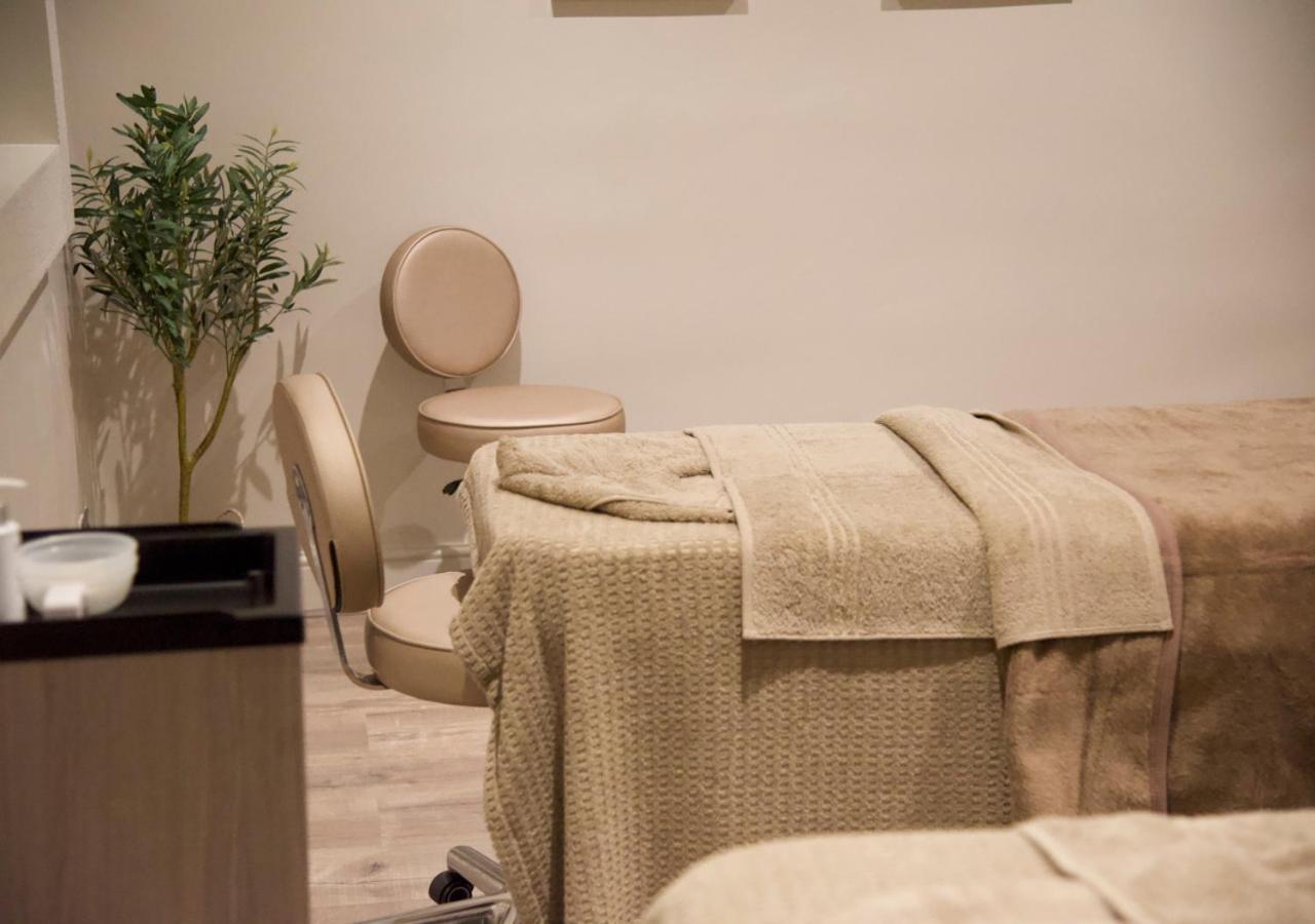 Hogs Back Hotel & Spa Nr Farnham Luaran gambar