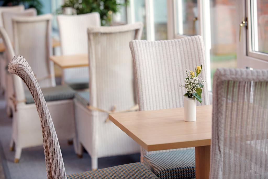 Hogs Back Hotel & Spa Nr Farnham Luaran gambar